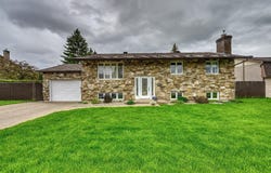 2038 Rue de Murcie, Vimont, QC H7M3Y3, CA, Vimont, Quebec H7M3Y3