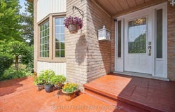 309 Amberly Boulevard, Hamilton, Ontario L9G4B6