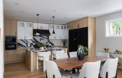 650 Monterey Ave, Oak Bay, British Columbia V8S4T9
