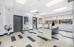 125 Rue Gagnon, Montréal, Quebec H4N1T1