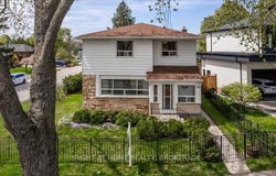 133 Prince Charles Drive, Oakville, Ontario L6K2E1