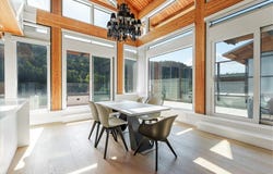 6707 Nelson Avenue 804, West Vancouver, British Columbia V7W 0A4