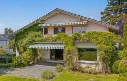 Le Mont-sur-Lausanne, Vaud 1052