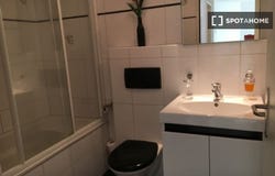 zurich, Zürich (canton) 8107