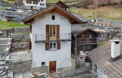 via Fontanol, Buseno, Grisons 6542