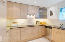 Dietlikon, Zürich (canton) 8305