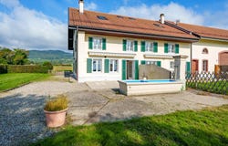 Gilly, Vaud 1182