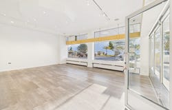 Lugano, Ticino 6900