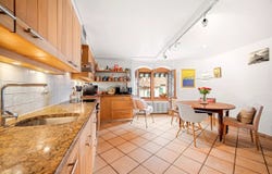 Bourg-en-Lavaux, Vaud 1096