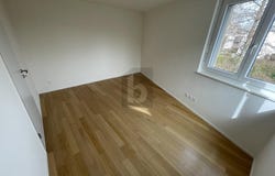 Laufen, Basel-Landschaft (canton) 4242