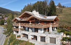 route de Lens-Crans 33, Crans VS, Valais 3963