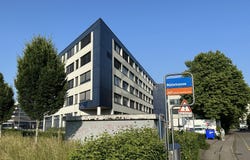 Auf Anfrage, Schlieren, Zürich (canton) 8952
