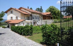 Essertines-sur-Rolle, Vaud 1186