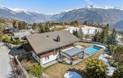 Crans-Montana, Valais 3975