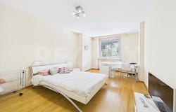 Lugano, Ticino 6900