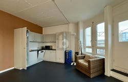 Auf Anfrage, Dietikon, Zürich (canton) 8953