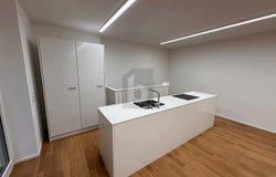 Auf Anfrage, Basel, Basel-Stadt (canton) 4052
