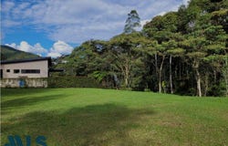 lot: E 9, El Retiro, El Retiro