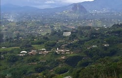 VEREDA CONCORDIA, EL PEÑOL; ANTIOQUIA; COLOMBIA, Peñol, Antioquia 053857