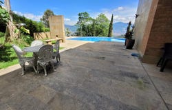 Cra. 25 # 10A-137, El Poblado, Medellín, El Poblado, Medellín, Antioquia, Colombia, Medellín, Antioquia 050021