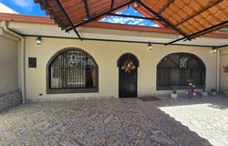 House for sale in Santo Tomás, Santo Domingo, Santo Tomás, Heredia