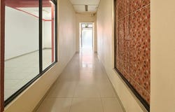 a la par de la casa de la novia edificio de dos pisos , diagonal a escuela sagrado corazón s/n, Parte Oriental de Ciudad Cartago, Central, Cartago, 30106, Cartago 30106