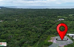 a 3.7 km de la playa sin numero, Playa Grande, Santa Cruz, Guanacaste, Santa Cruz, Guanacaste 50308