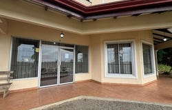 Solid investment in Limón: Consolidated commercial property in Siquirres: Mixed Use Building For Sale in Siquirres, Siquirres, Limón