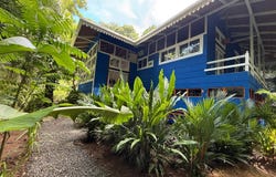 Casa Azul Beach House: Just 2 min walk to the white sand beach, Puerto Viejo, Limón