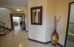 Casa de 3 habitaciones + Sala de TV en Condominio Bosques de Velarde: House For Sale in Barreal de Heredia, Barreal de Heredia, Heredia