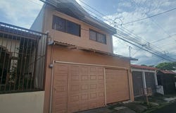 Spacious 6-Bedroom Family Home in Residencial Saint Clare, Moravia, Moravia, San José