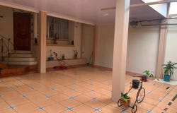Spacious 6-Bedroom Family Home in Residencial Saint Clare, Moravia, Moravia, San José
