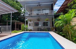 Casa Shantelle: Charming 2-Bedroom House with Pool in Puerto Viejo, Costa Rica, Puerto Viejo, Limón 70403