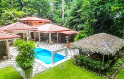 Calle Almendros y Corales s/n, Cahuita, Talamanca, Limon, Talamanca, Limon 70403