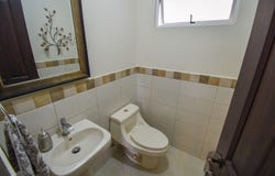 Casa de 3 habitaciones + Sala de TV en Condominio Bosques de Velarde: House For Sale in Barreal de Heredia, Barreal de Heredia, Heredia