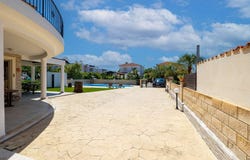 Meneou, Larnaca