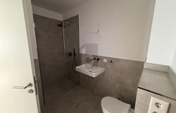 Düsseldorf, North Rhine-Westphalia 40627