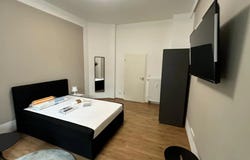 Saalburgallee, Frankfurt am Main, Hessen 60385