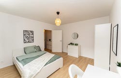Richardstraße, Berlin, Berlin 12055