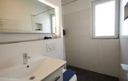 Lohweg, 14, Offenbach am Main, Hessen 63075
