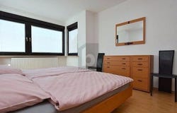 Stuttgart, Baden-Württemberg 70374
