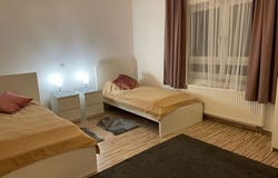 In der Roterde, 25, Frankfurt am Main, Hessen 60435