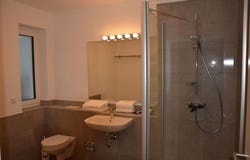 Schulstraße, 3, Frankfurt am Main, Hessen 63128