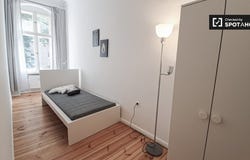 berlin, Berlin 10245