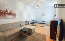 berlin, Berlin 10437