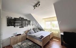 Schwanstetten, Bavaria 90596