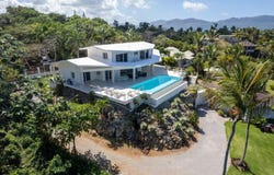 7QVX+M2J, Las Galeras 32000, Dominican Republic, Las Galeras, Samaná Province 32000