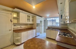 38 Av. de los Granados, Quito, Pichincha