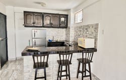 REMODELED SUITE 2 BLOCKS FROM THE SEA IN SAN LORENZOInicio San LOrenzo a 2 cuadras al mar, Salinas, Santa Elena