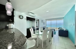 LA MILINA: BEACHFRONT CONDO WITH AMAZING VIEWS FROM THE BALCONY, La Milina, Santa Elena